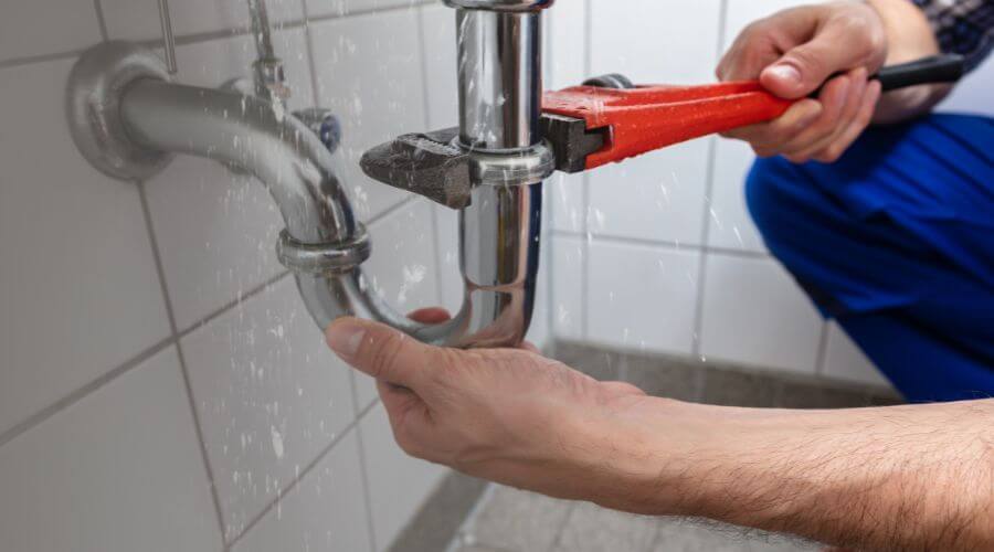 Local annual plumbing maintenance in Suamico, WI